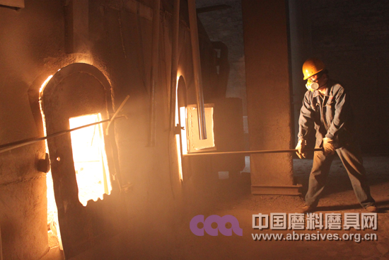 明珠電冶：同舟共濟(jì)赴生產(chǎn) 全力以赴創(chuàng)佳績